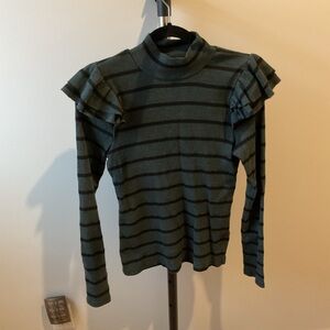 Ruffle sleeve turtleneck